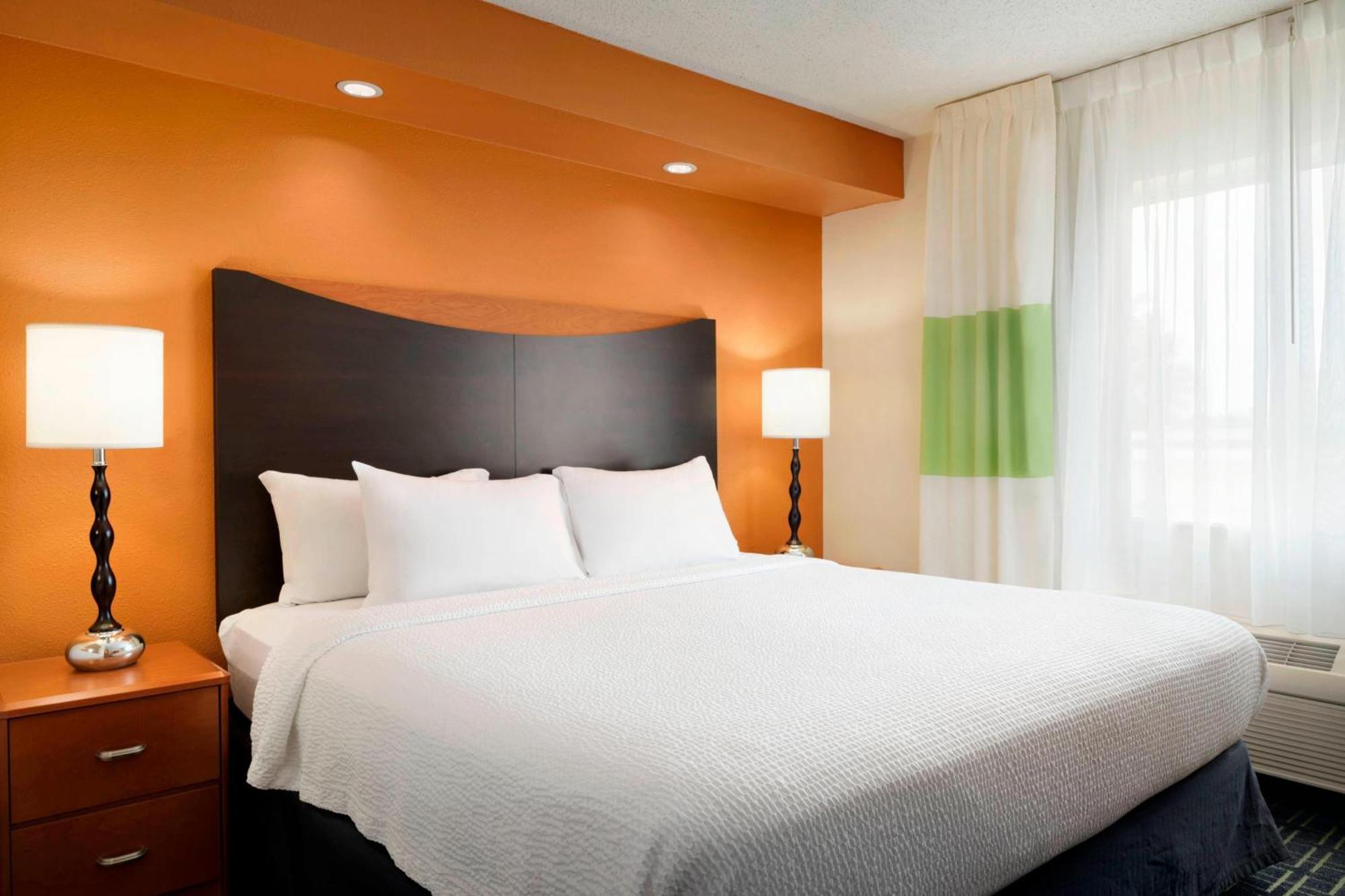 Fairfield Inn & Suites By Marriott Champaign Extérieur photo