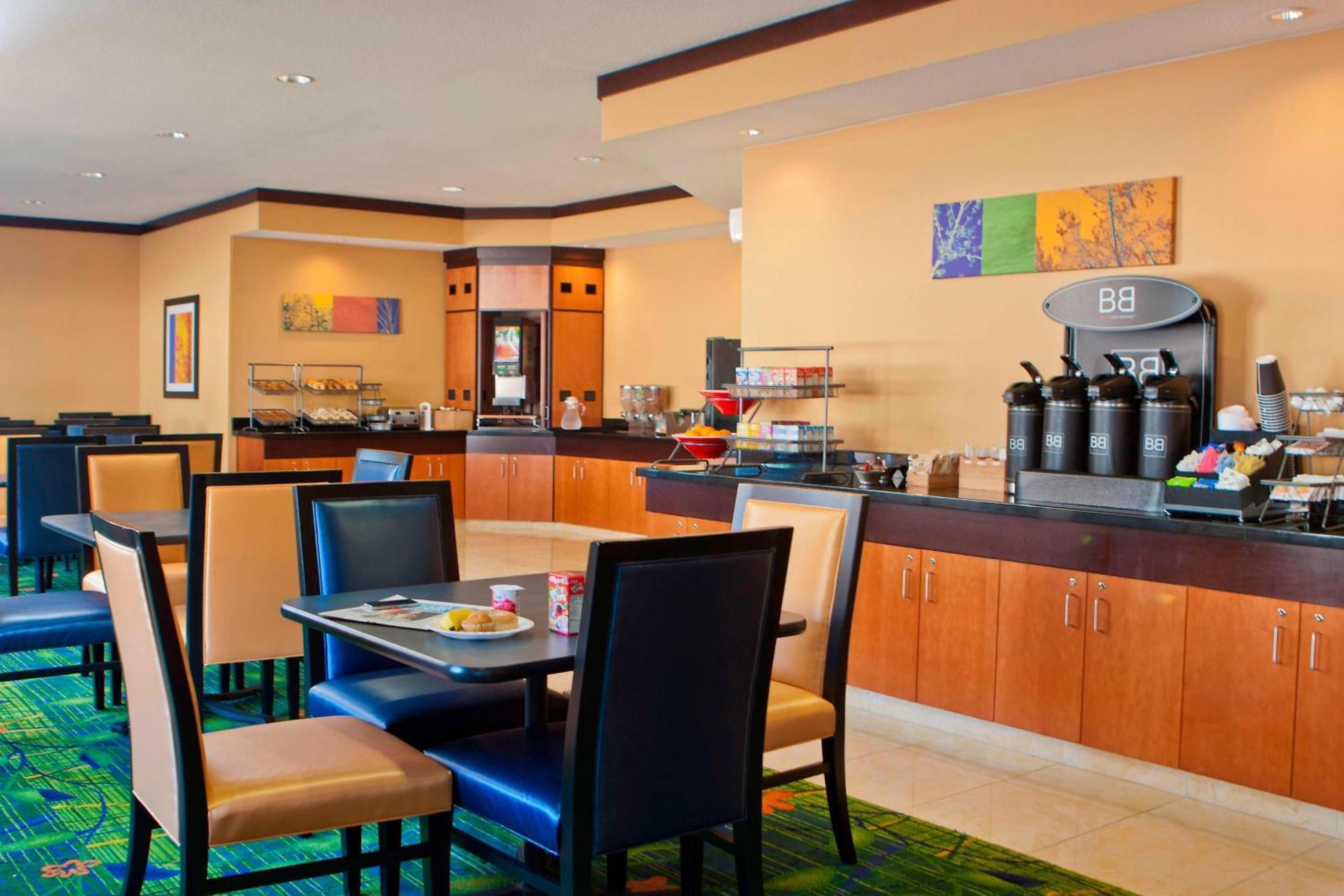 Fairfield Inn & Suites By Marriott Champaign Extérieur photo
