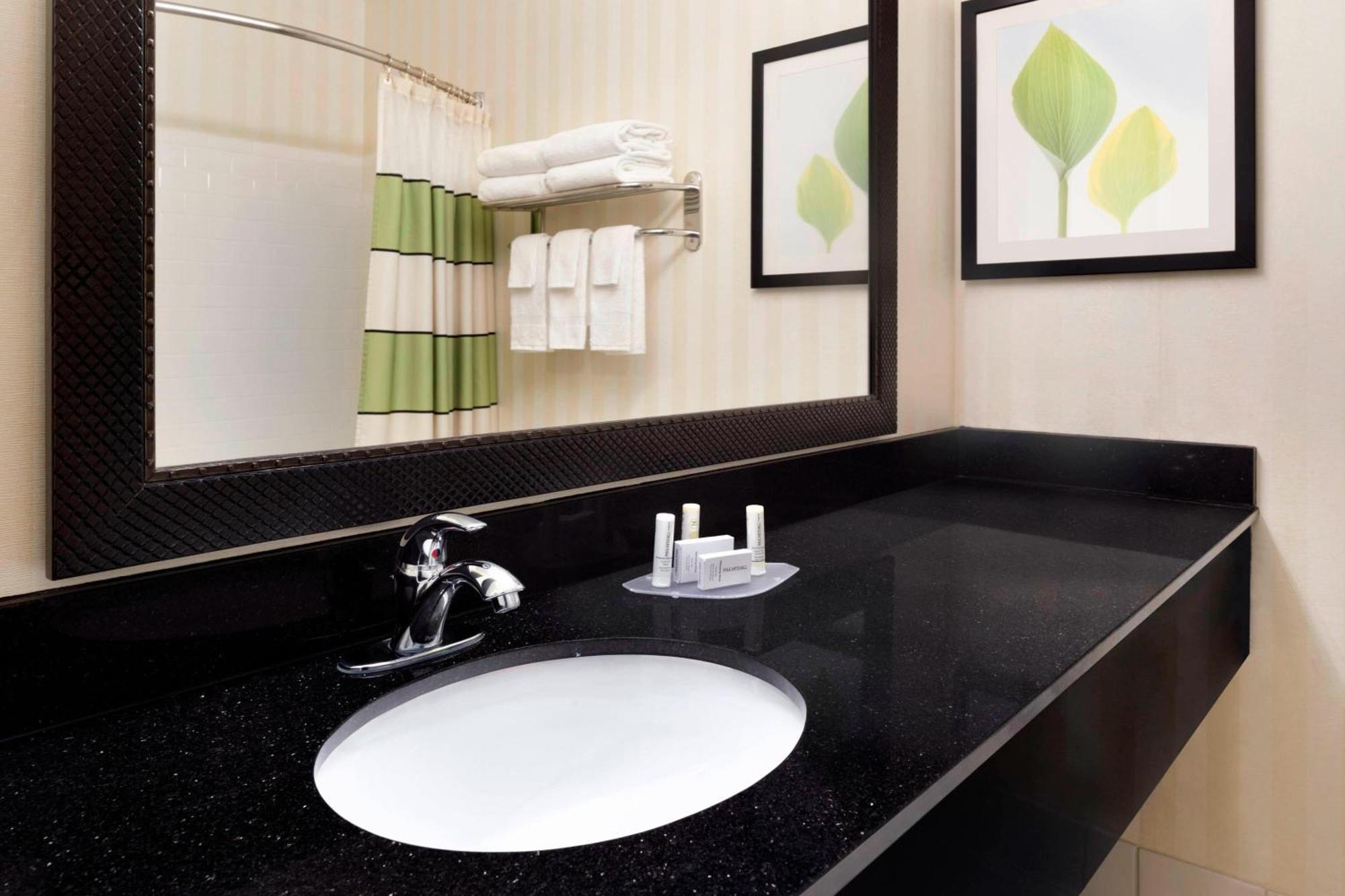 Fairfield Inn & Suites By Marriott Champaign Extérieur photo