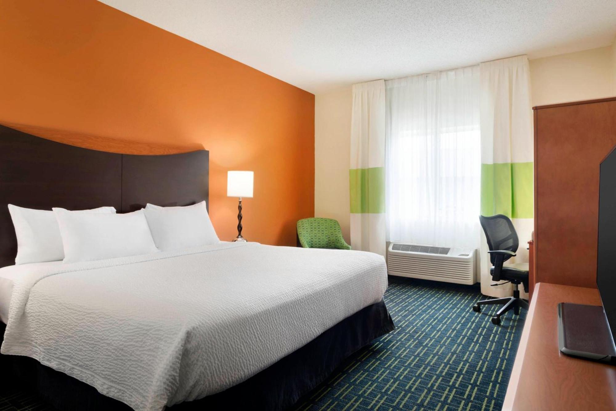 Fairfield Inn & Suites By Marriott Champaign Extérieur photo
