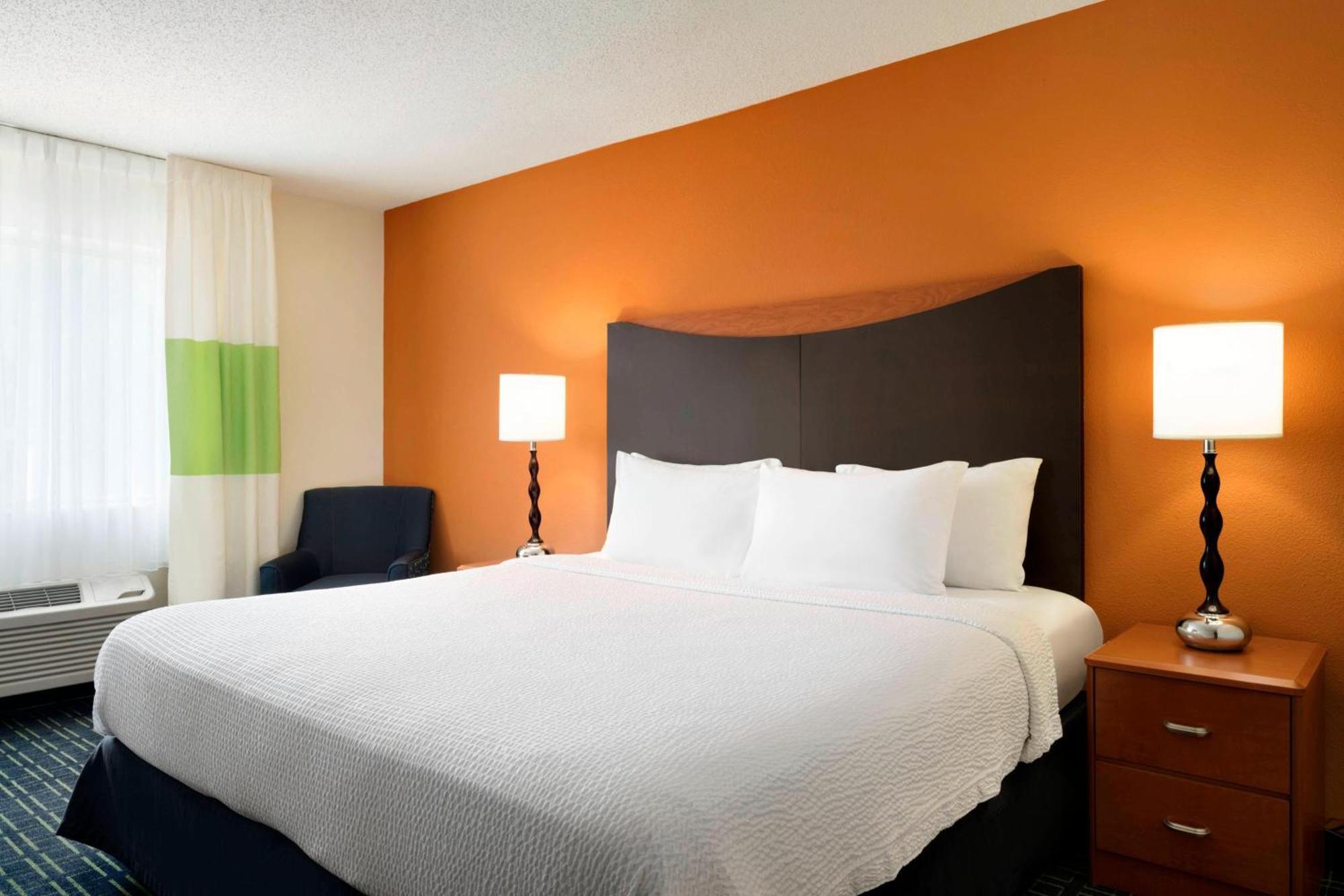 Fairfield Inn & Suites By Marriott Champaign Extérieur photo