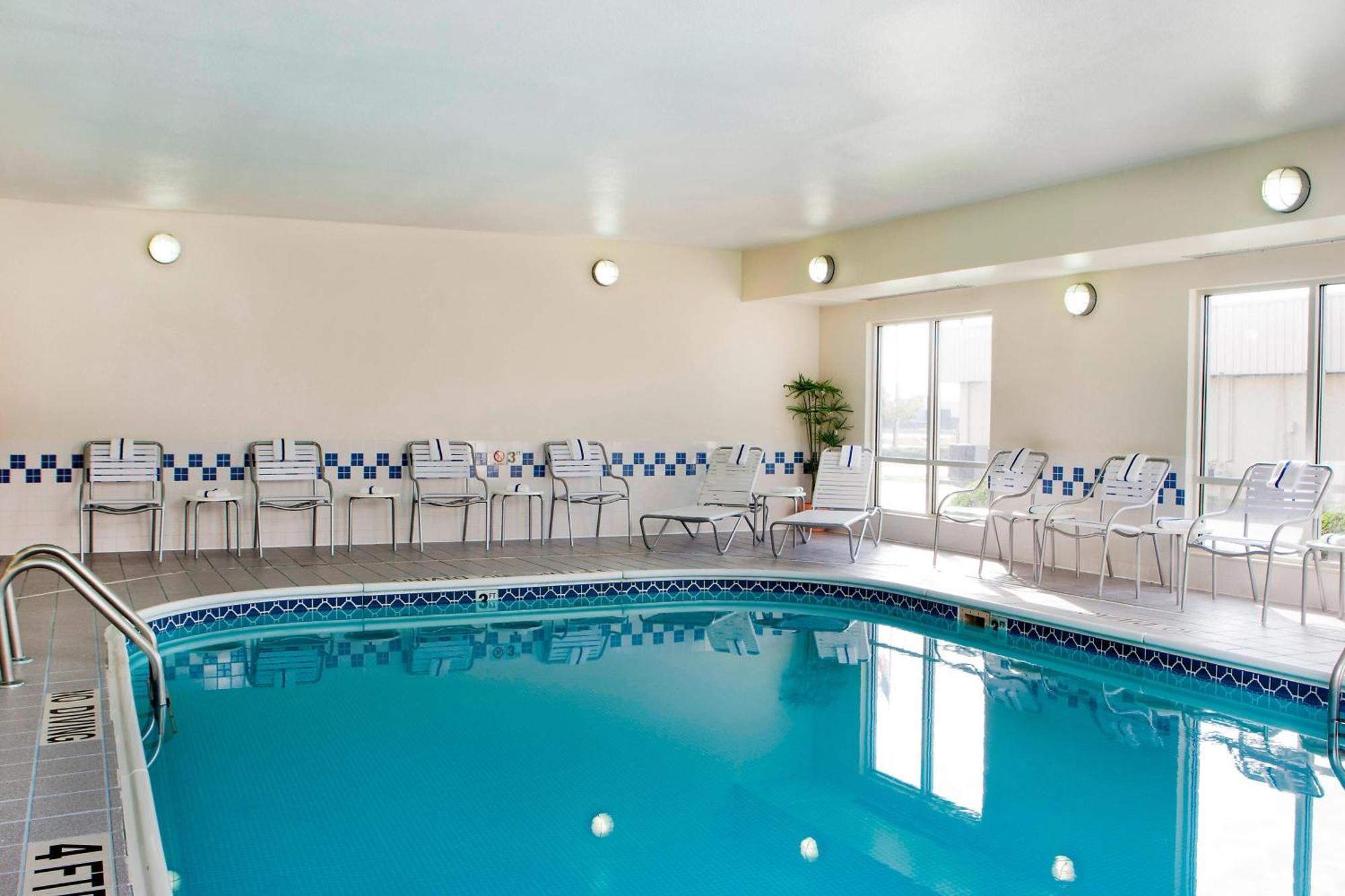 Fairfield Inn & Suites By Marriott Champaign Extérieur photo